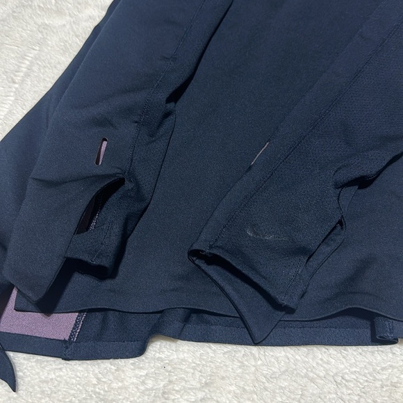 Nike | size small | navy long sleeve - Picture 5 of 8